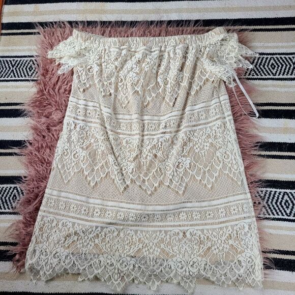 Rue 21 Off Shoulder Cap Sleeve Lace Dress Women's Size Large - Picture 1 of 6